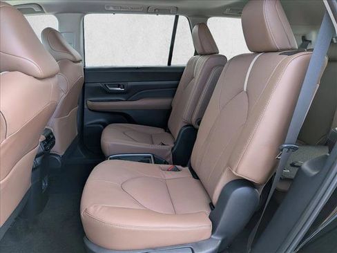 New 2026 Toyota Grand Highlander AWD image 15