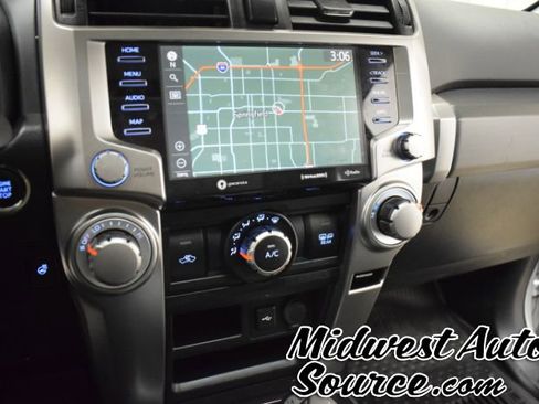 Used 2023 Toyota 4Runner SR5 Premium image 25