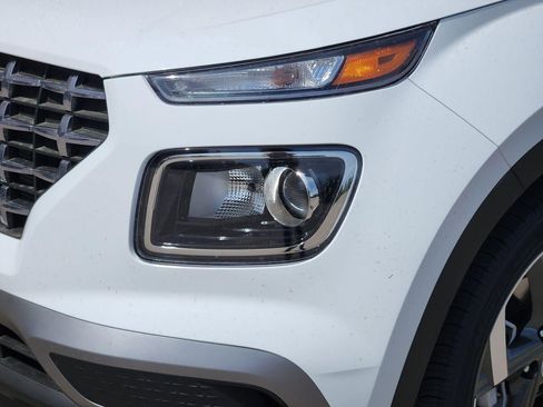 New 2026 Hyundai Venue SEL image 6