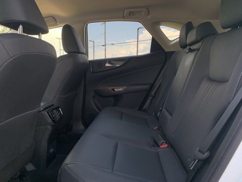 Used 2024 Lexus NX 250 FWD w/ Towing Package (2000 Lbs) image 32