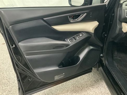 Used 2022 Subaru Ascent Limited image 16