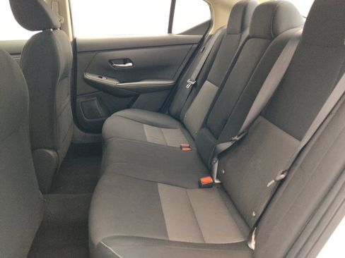Used 2022 Nissan Sentra SV FWD image 18