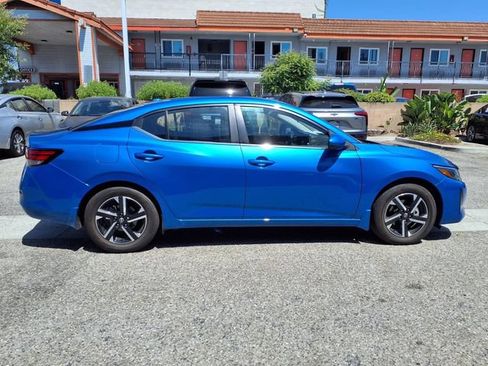 Certified 2025 Nissan Sentra SV FWD image 22