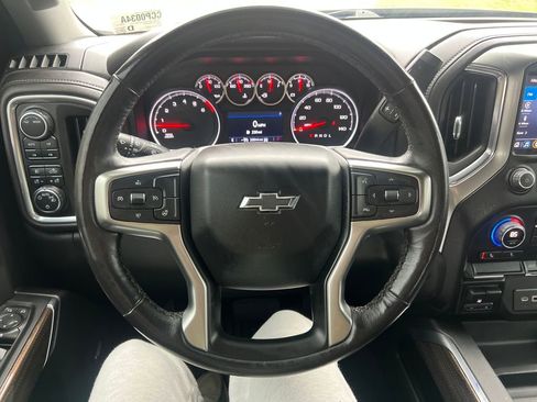 Certified 2022 Chevrolet Silverado 1500 RST w/ Redline Edition image 12