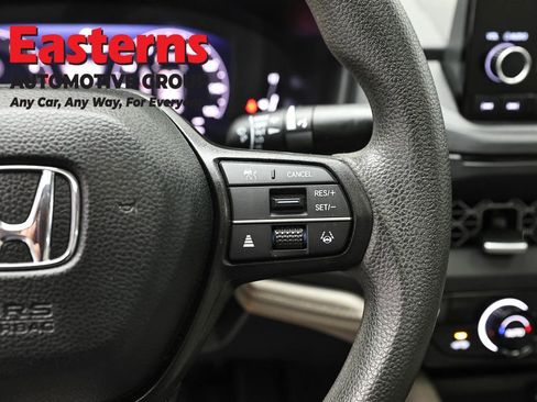 Used 2023 Honda Accord EX image 16