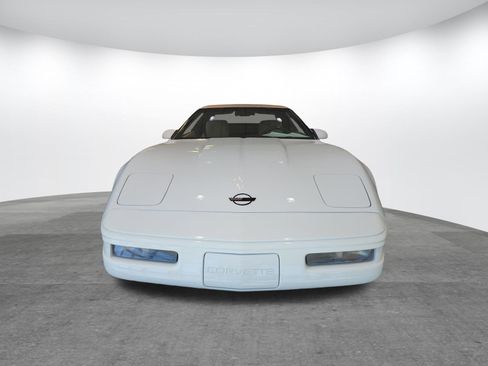 Used 1991 Chevrolet Corvette Convertible RWD image 11
