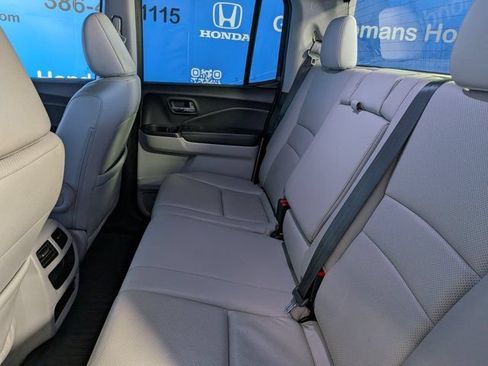 Certified 2017 Honda Ridgeline RTL-T image 17
