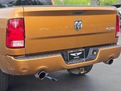Used 2012 RAM 1500 Express w/ ST Popular Equipment Group AWD/4WD image 16