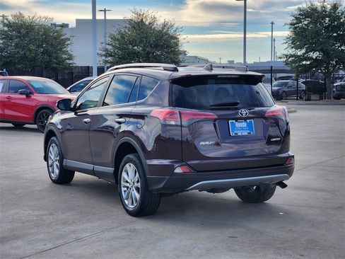 Used 2018 Toyota RAV4 Limited image 7
