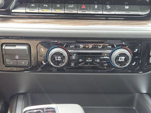 New 2026 Chevrolet Silverado 1500 RST AWD/4WD image 15