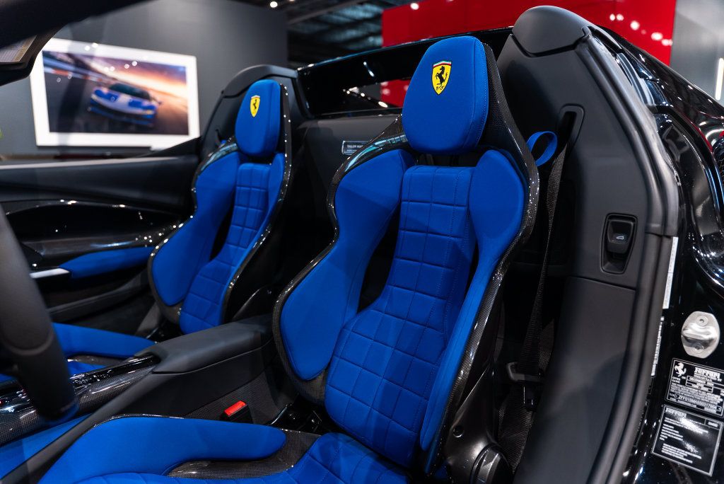 Used 2025 Ferrari 296 GTS RWD image 4