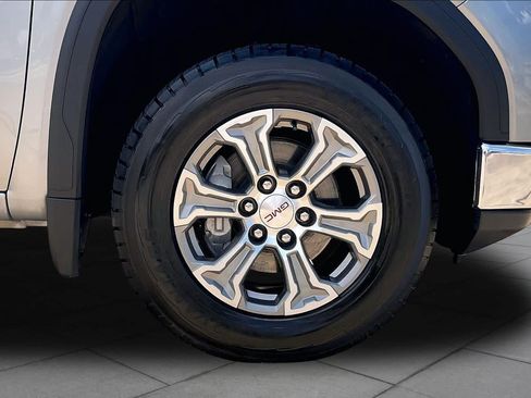 Used 2025 GMC Sierra 1500 SLT RWD image 11