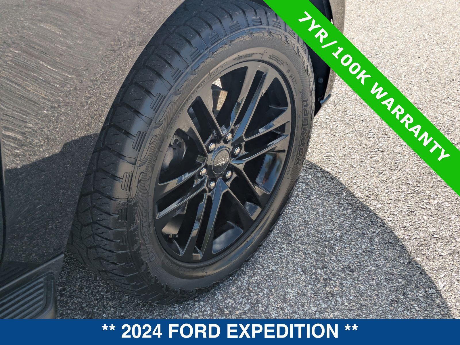 Used 2024 Ford Expedition XLT RWD image 13
