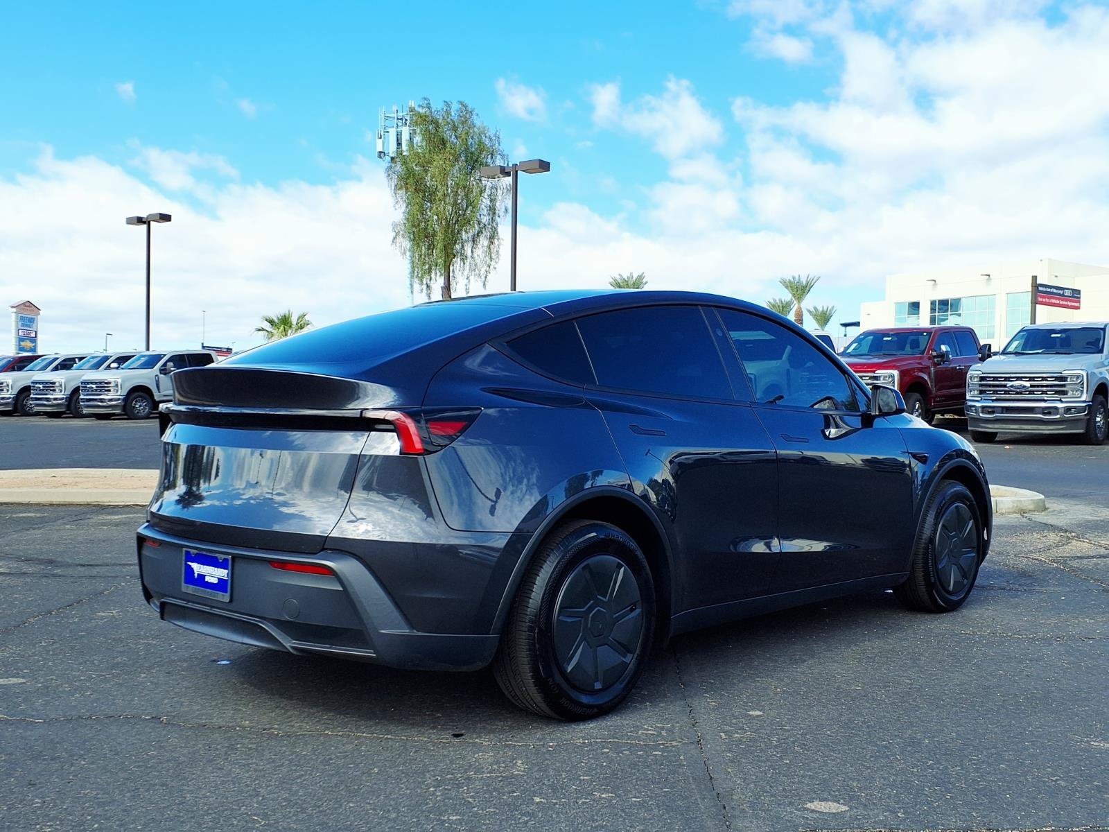 Used 2026 Tesla Model Y 2WD image 5