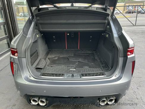 Used 2024 Jaguar F-PACE SVR AWD/4WD image 15