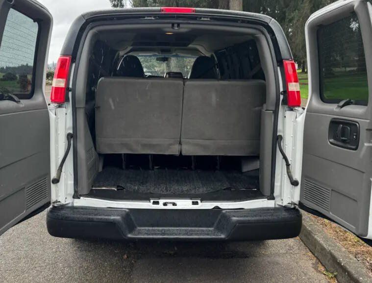 Used 2014 Chevrolet Express 2500 LS RWD image 22