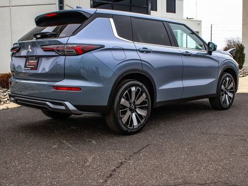 New 2026 Mitsubishi Outlander SE AWD/4WD image 6