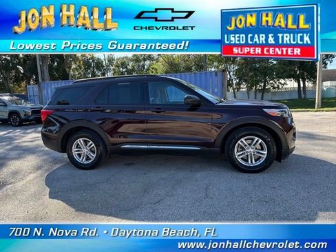 Used 2022 Ford Explorer XLT image 15