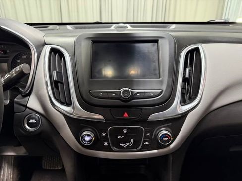 Used 2020 Chevrolet Equinox LS image 13