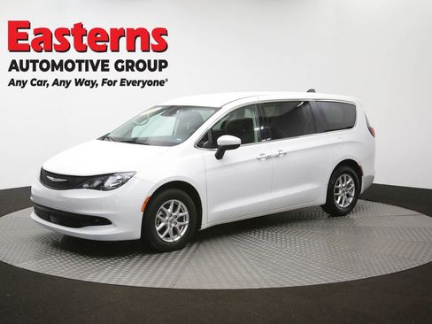 Used 2023 Chrysler Voyager LX FWD image 55