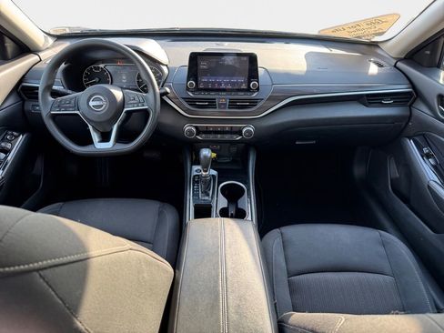 Used 2023 Nissan Altima 2.5 SV image 15