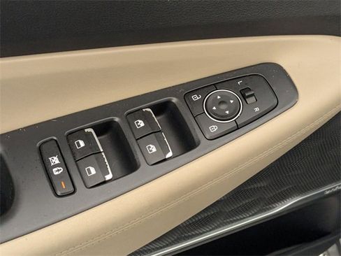 Used 2020 Hyundai Santa Fe SEL w/ Convenience Package image 11