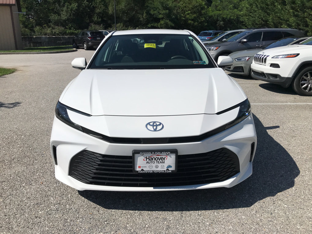 Certified 2025 Toyota Camry LE FWD image 3