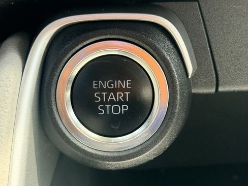 Used 2025 Toyota Grand Highlander AWD image 19