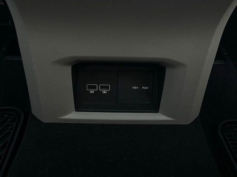 Used 2020 Volkswagen Atlas SEL image 24