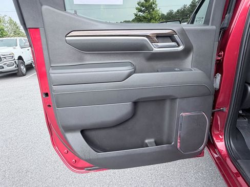Used 2024 Chevrolet Silverado 1500 RST AWD/4WD image 30
