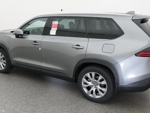 New 2026 Toyota Grand Highlander FWD image 45