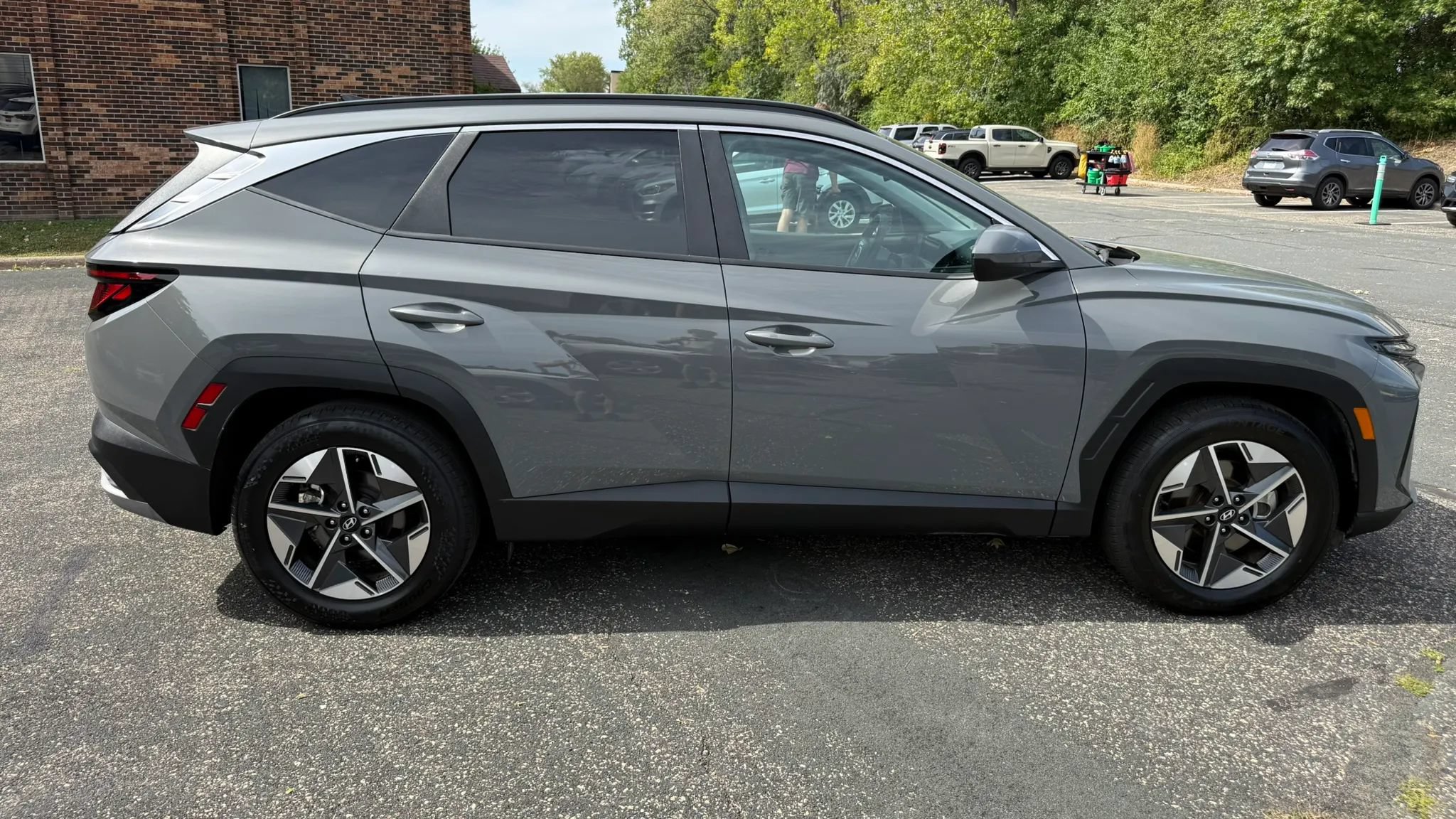 Used 2025 Hyundai Tucson SEL FWD image 11
