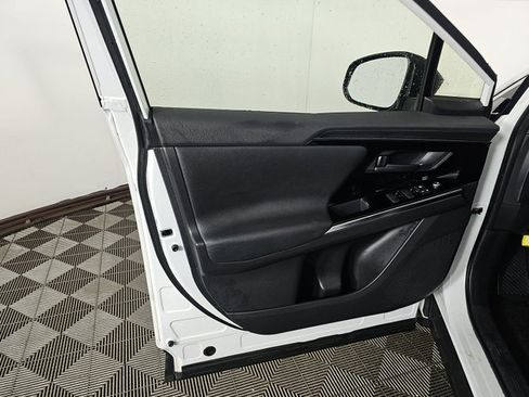 Used 2023 Toyota bZ4X AWD w/ Weather Package image 5