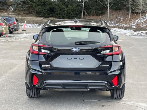 Used 2025 Subaru Impreza 2.0i image 4