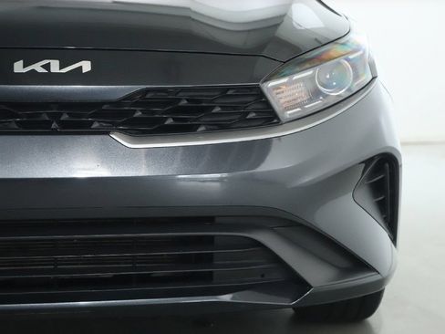Used 2023 Kia Forte LXS FWD image 8