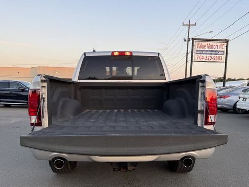 Used 2017 RAM 1500 Limited RWD image 11