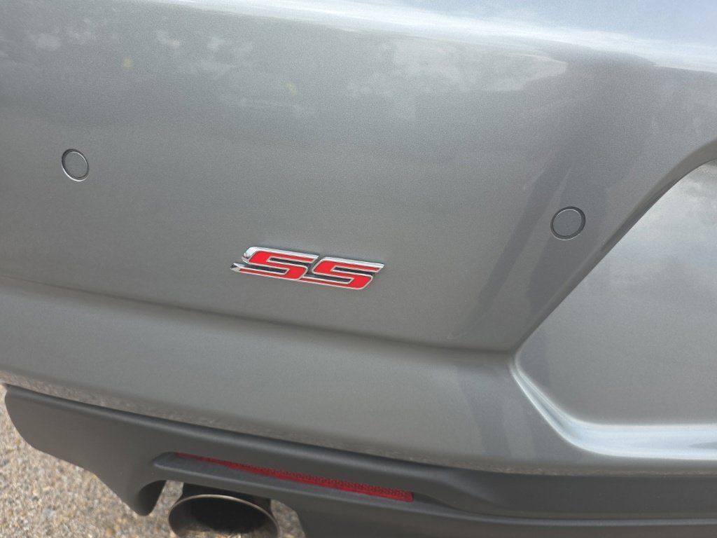Used 2023 Chevrolet Camaro SS RWD image 7