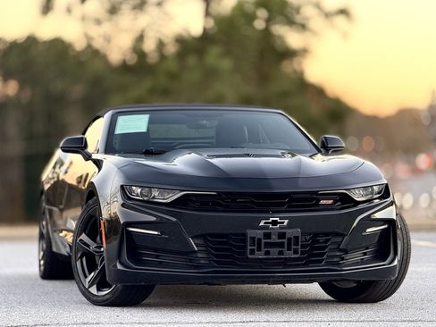 Used 2019 Chevrolet Camaro SS image 3
