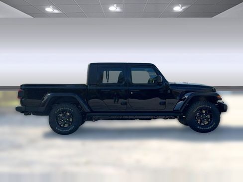 New 2026 Jeep Gladiator Willys image 8