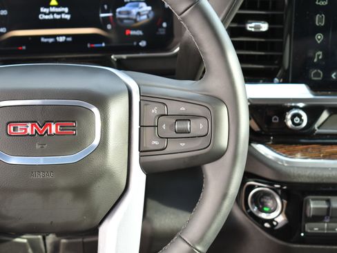 Used 2026 GMC Sierra 1500 SLE w/ Preferred Package image 17