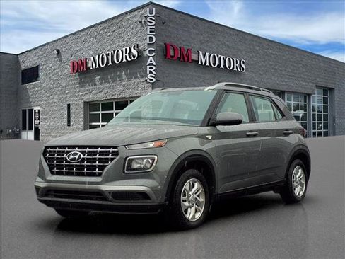 Used 2020 Hyundai Venue SEL image 1