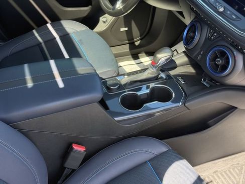 Used 2023 Chevrolet Blazer RS w/ Enhanced Convenience Package image 18