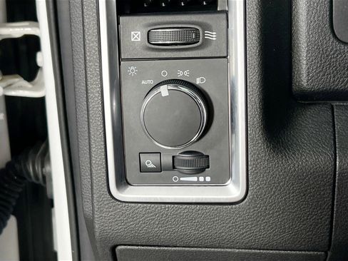 Used 2022 RAM 1500 Classic Warlock image 10