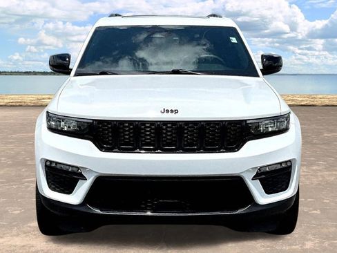 Used 2025 Jeep Grand Cherokee Limited w/ Black Appearance Package RWD image 2