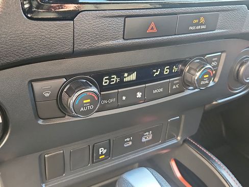 Used 2022 Nissan Frontier PRO-4X w/ Technology Package image 17