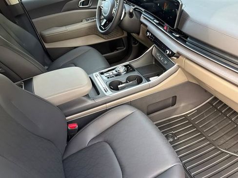 New 2026 Kia Carnival SX FWD image 19