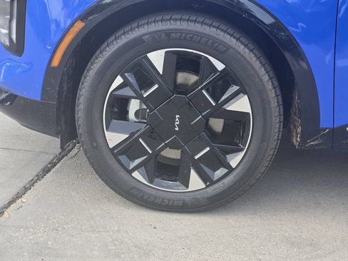 New 2026 Kia Sportage SX FWD image 8