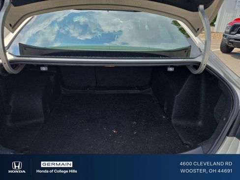 Used 2016 Chevrolet Malibu LT FWD image 14