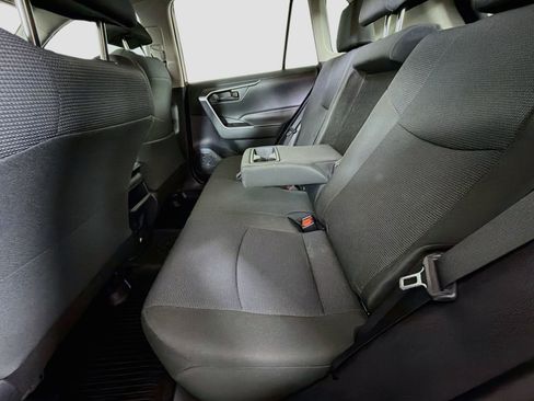 Used 2021 Toyota RAV4 LE FWD image 25