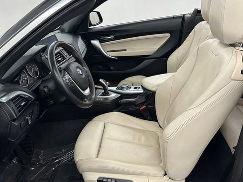 Used 2017 BMW 230i xDrive Convertible image 12